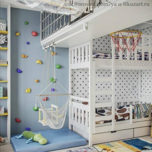 Это не комната, а целая игровая зона для маленьких ребятишек. 03