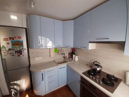 Мне нравится голубой цвет настолько, что я всегда мечтала о том, чтобы моя кухня была оформлена в этом оттенке. 03