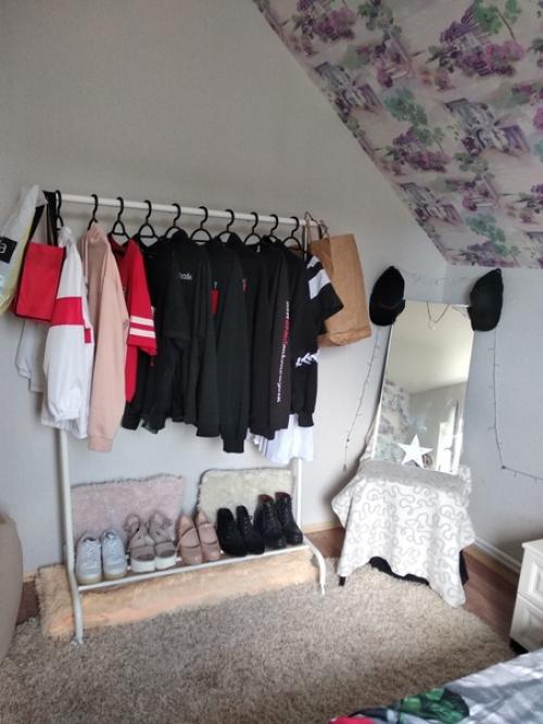 Моя комнатка на даче, на чердаке. 02