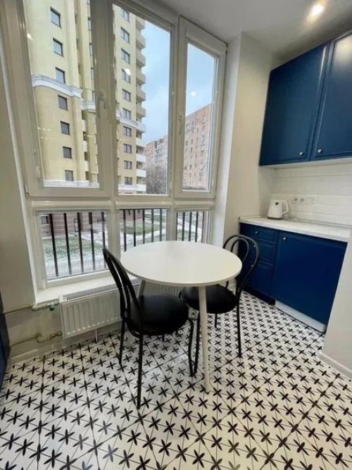 Ремонт этой студии обошелся нам в 300 000 р, куда еще вошла работа дизайнера, нам хотелось чего то необычного. 06