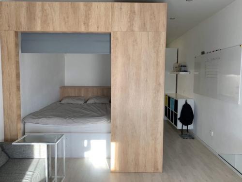 Наш вариант оформления студии. 02