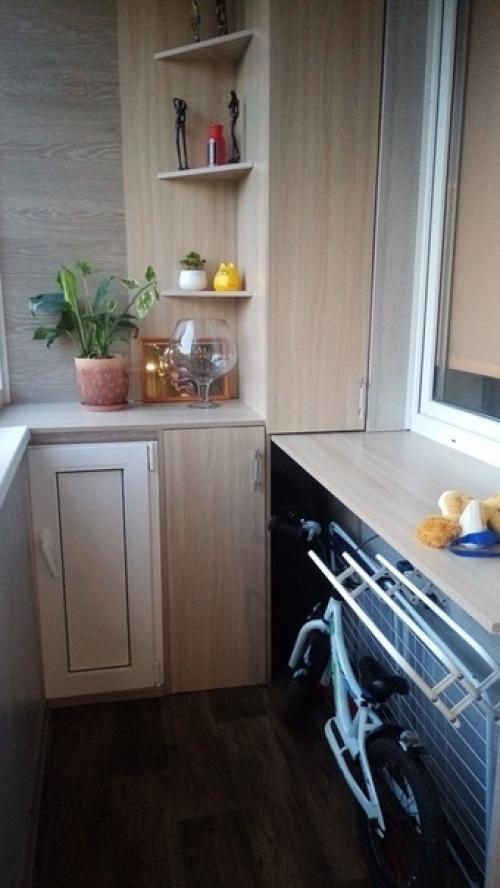 Потолок и стены ламинат - все делал супруг. 02