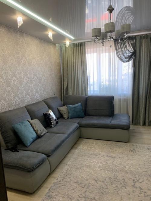 Ну что, мы выложились на полную, чтобы сделать квартиру цивильной.