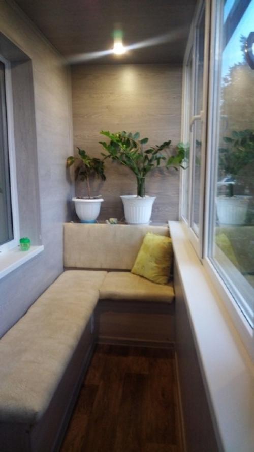 Потолок и стены ламинат - все делал супруг. 03