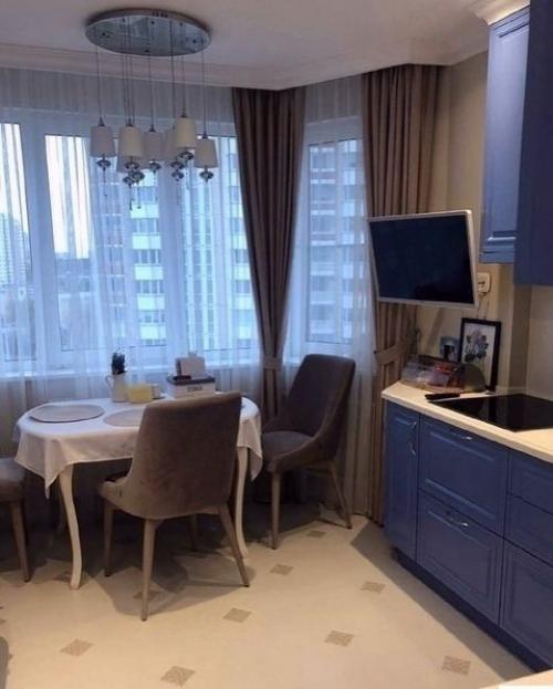 Наш вариант ремонта кухни, благо площадь позволяет, осуществили все как хотели. 03