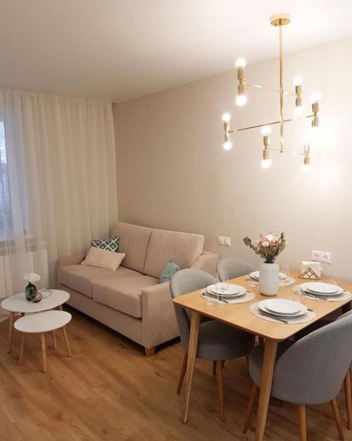 Наша двух комнатная квартира, которую мы немного нестандартно переделали.