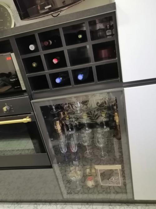 Вот собственно показываю свою кухню. 09