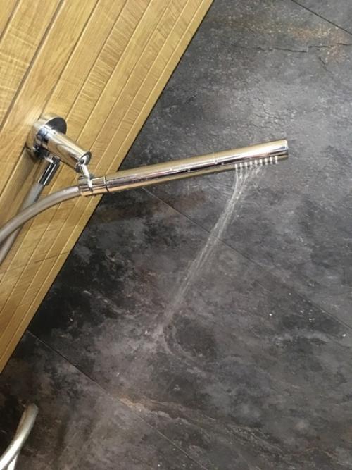 Ремонт своего санузла показываю. 07