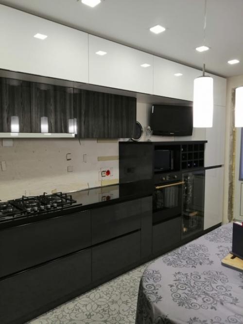 Вот собственно показываю свою кухню.