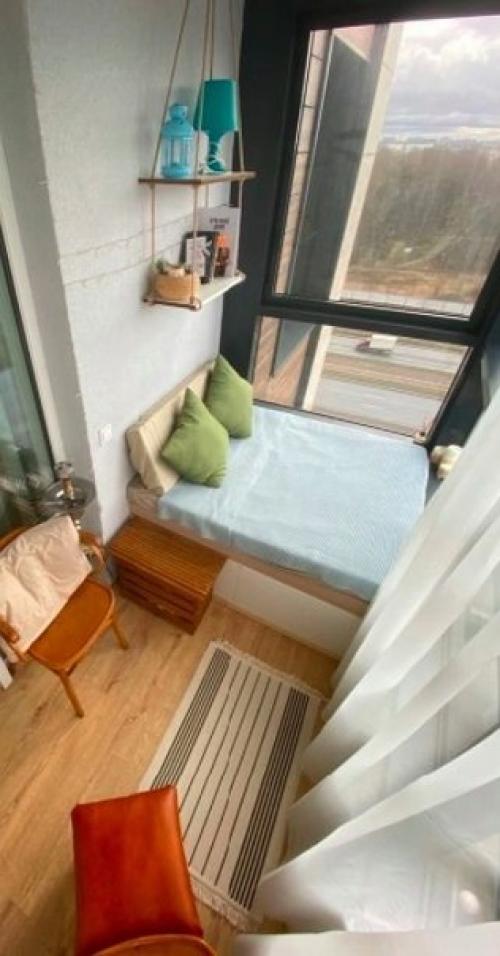 Балкон у нас огромный. 04