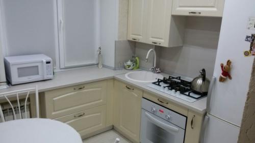 Была у нас квартира как говорят в простонародье, с бабушкиным ремонтом. 04