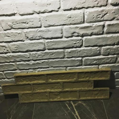 Мы увидели, что многие у себя в квартирах по разному делают имитацию кирпичной кладки. 02