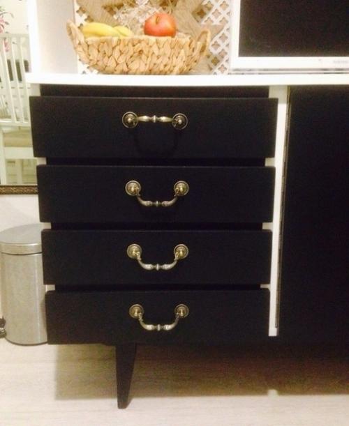 Была нужна мебель в квартиру, но в магазинах нынче трудно подступиться к чему то стоящему. 04