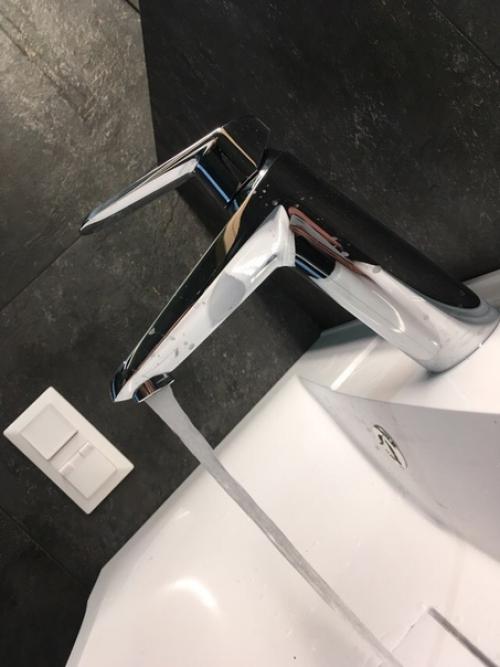 Ремонт своего санузла показываю. 02