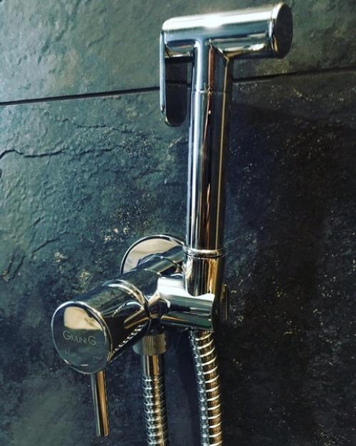 Ремонт своего санузла показываю. 06