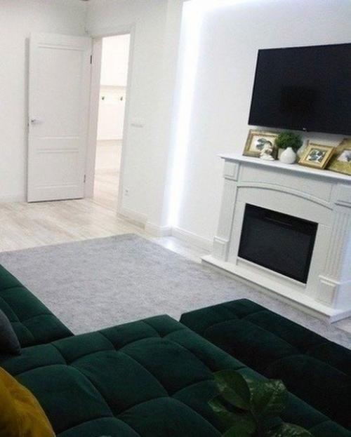 При ремонте мы решили, что нужно сделать такой дизайн квартиры, чтобы он был как можно светлее и создавал Максиму уюта. 05