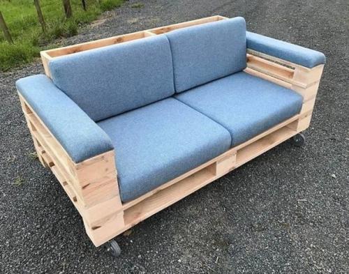 Несколько вариантов садовой мебели из обычных строительных поддонов.