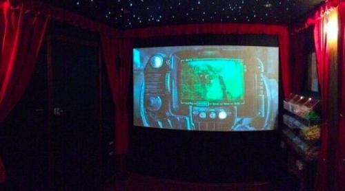 Как то сидел смотрел кино и подумал, а почему бы мне не замутить свой кинотеатр на участке? 04