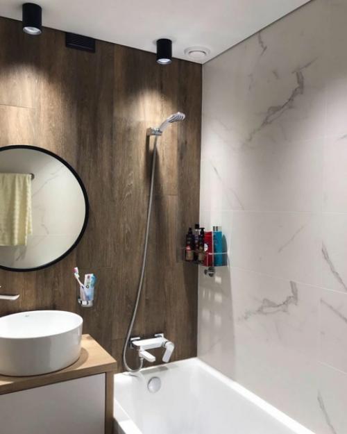 Вы только посмотрите в каком состоянии были туалет с ванной, туда аж страшно заходить было. 04