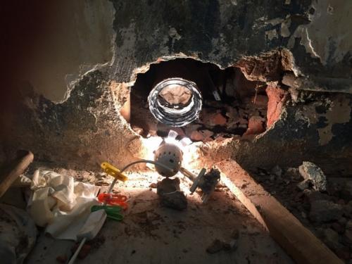 Показываю как я наводил порядок в туалете. 05