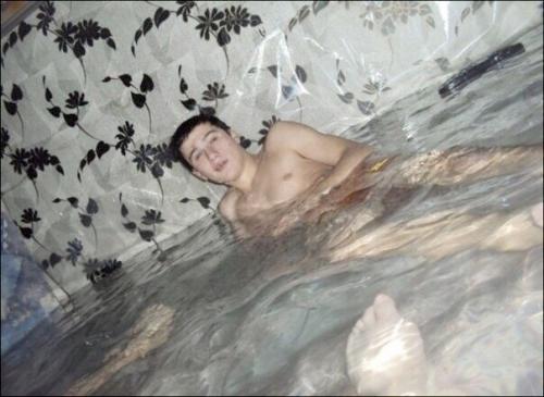 Тот момент, когда очень хочется полететь на курорт, но увы нет такой возможности. 04