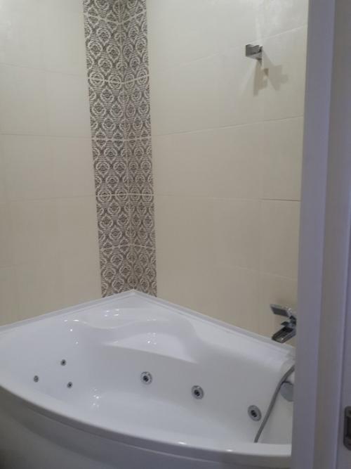 Такой интерьер мы в своей квартире студии сделали. 06