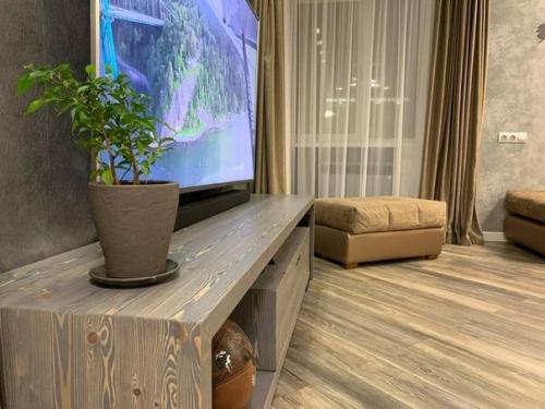 Это моя 35 метровая студия.