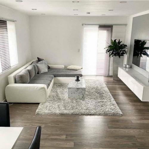 Создавая свое идеальное личное пространство, дизайнеры тщательно продумали каждую деталь. 02