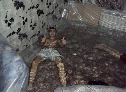 Тот момент, когда очень хочется полететь на курорт, но увы нет такой возможности. 06