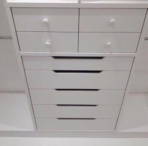 Сделал собственноручно гардеробную для жены в кладовке. 01