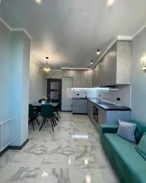 Недавно понял, что если использовать матные оттенки то получается очень даже вкусно.