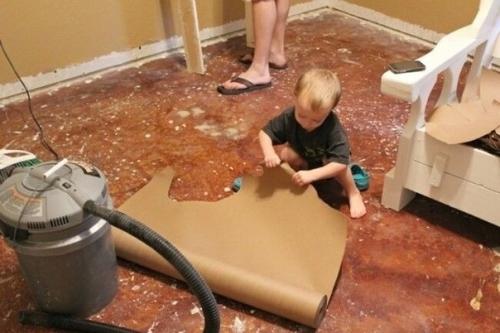 Решили поэкспериментировать и сделали такую имитацию камня из обычной упаковочной бумаги.