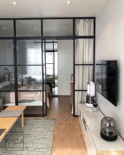 Однокомнатная квартира с весьма продуманным разграничением пространства. 02