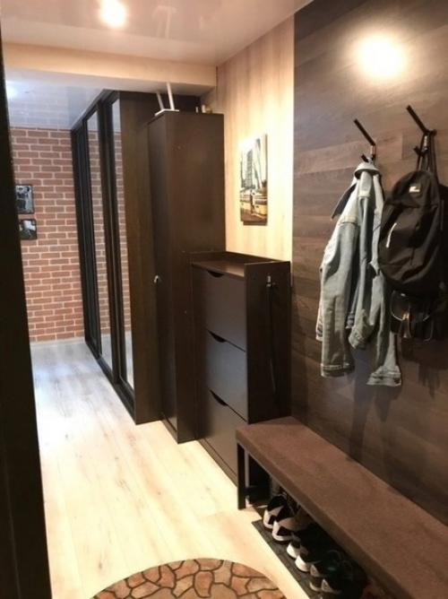 Моя квартирка.  Использовали для отделки стен имитацию кирпича. 09