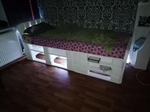 Какой же практичный материал эти поддоны. 03