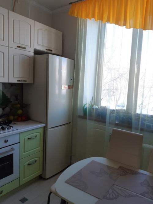 Мой уютный женский уголок, пушистой помощнице тоже пришелся по душе, мы готовим с ней на пару. 03