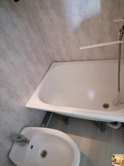 Так сложилось, что были вынуждены переехать жить в общежитие. 08