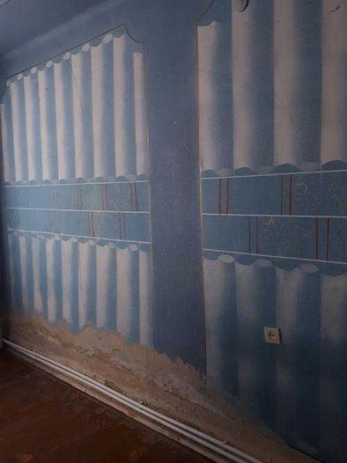 Вот так мы себе спальную комнату оформили.