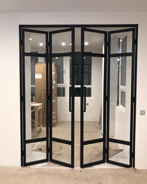 Сделал же перегородки и двери в стиле лофт из стального профиля. 01