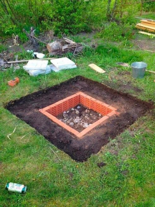 Неожиданно пришла в голову идея организации лаундж зоны на участке. 05