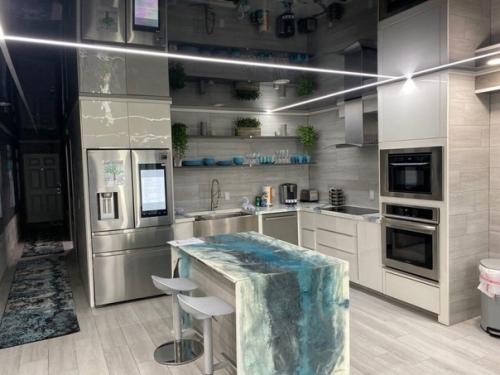 Ну вот как то так вышло. 02