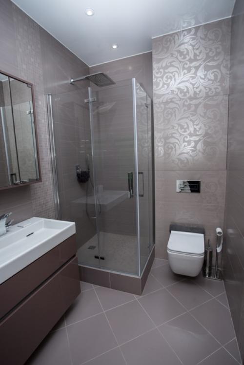 Вот так мы себе санузел оформили.