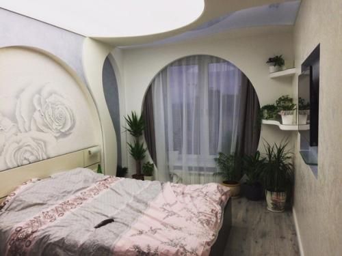 Вот такой необычный интерьер в спальне мы подобрали себе. 01