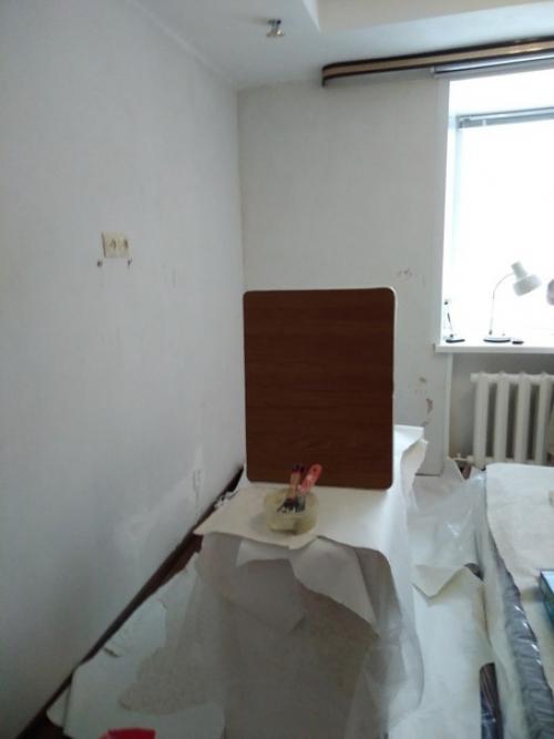 Вот такой ремонт мы сделали в своей спальне, все сами на пару с мужем. 06