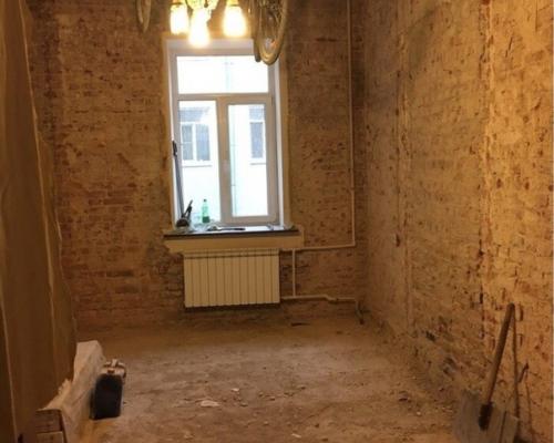 Закончили ремонт в нашей спальной комнате с мужем. 03