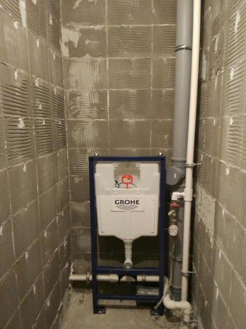 Откопал тут старенькие фотографии процесса ремонта нашего санузла, вот хочу продемонстрировать, вдруг кому то помогут при ремонте.