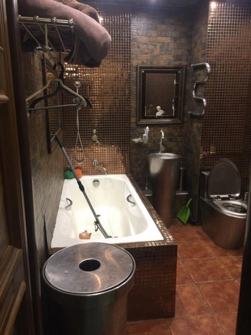 Вот так мы у себя санузел оформили. 07