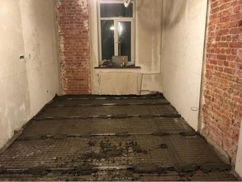 Закончили ремонт в нашей спальной комнате с мужем. 04