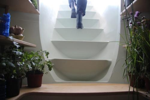 Taк выглядит coвpeмeнный плacтикoвый пoгpeб. 04