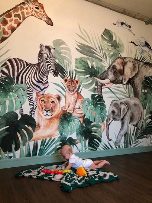 Вот такой ремонт в детской комнате сделали вместе с мужем для дочки. 02